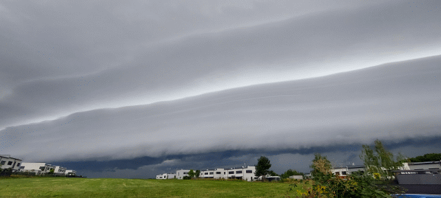 shelf cloud 3